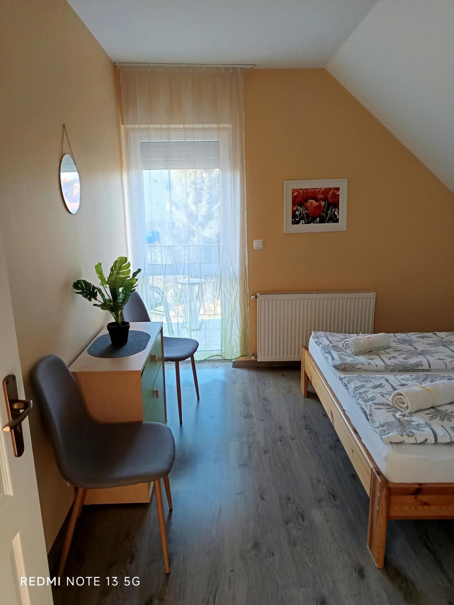 Zita Apartman Eger Buitenkant foto