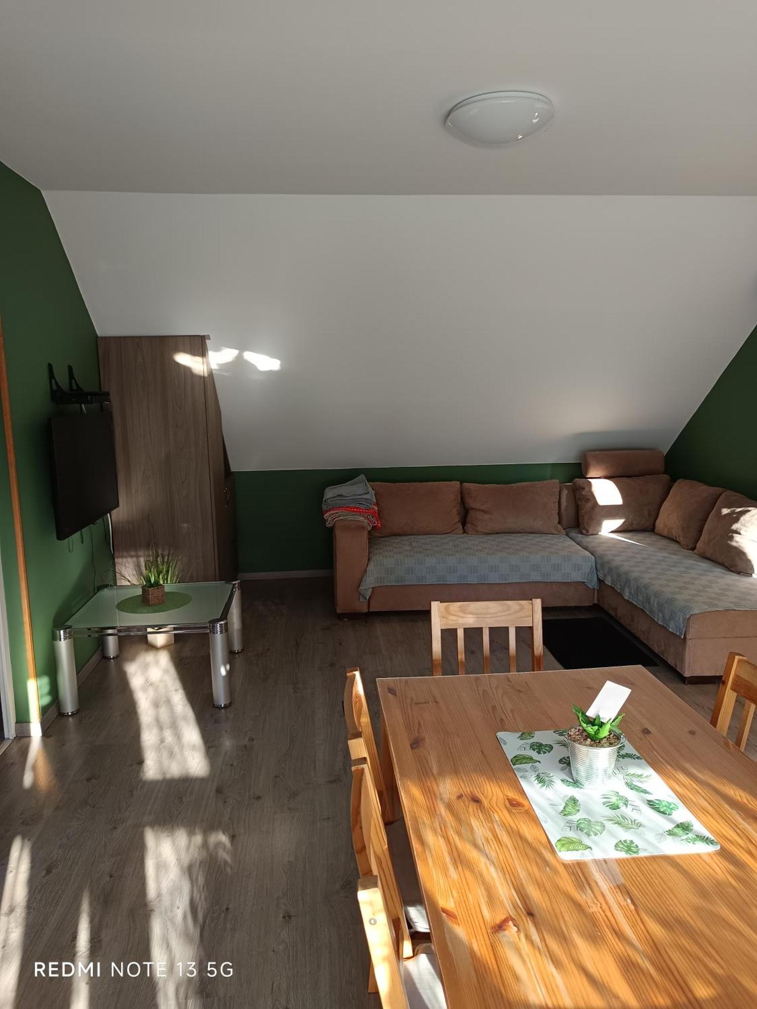 Zita Apartman Eger Buitenkant foto